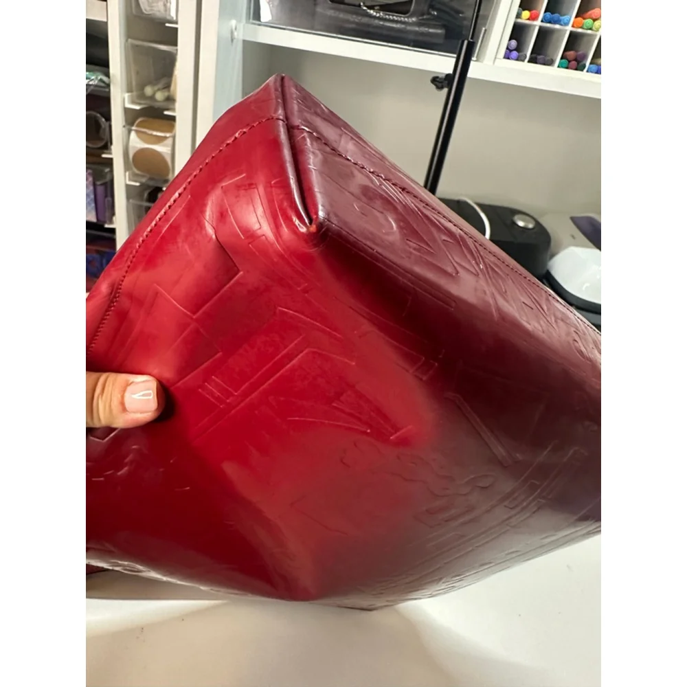 Women's Prada Deep Red Embossed Patent Leather Shoulder Bag One Size - Picture 11 of 16
